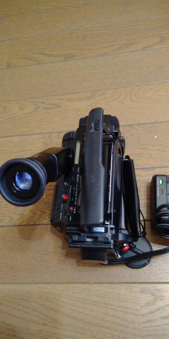 SONY ハンディカム CCD-TR75 8ミリビデオカメラ 再生ダビング用に