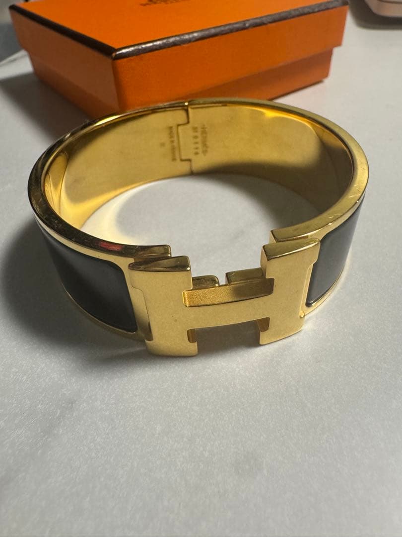 Hermesエナメルブレスレット 《クリックH》