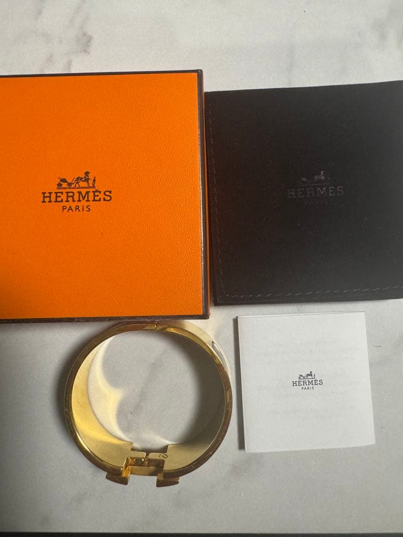Hermesエナメルブレスレット 《クリックH》
