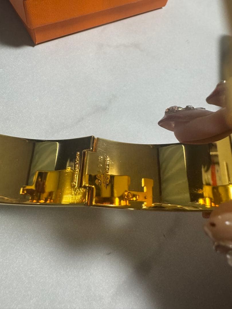 Hermesエナメルブレスレット 《クリックH》