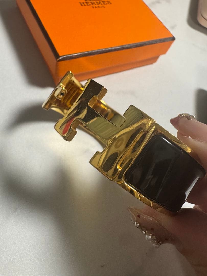 Hermesエナメルブレスレット 《クリックH》