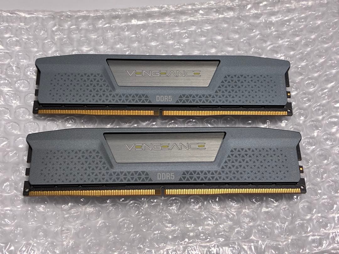 CORSAIR VENGEANCE DDR5 64GB 6000MHz片方訳あり