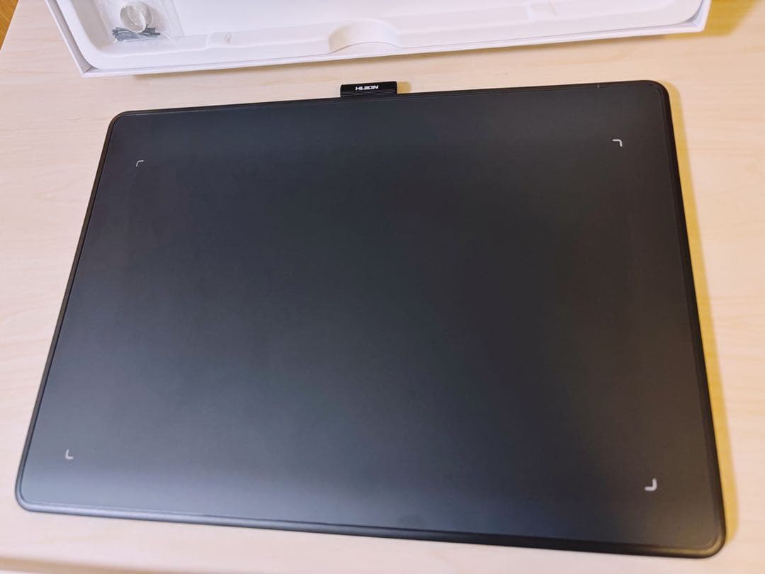 HUION INSPIROY FREGO Medium ペンタブレット