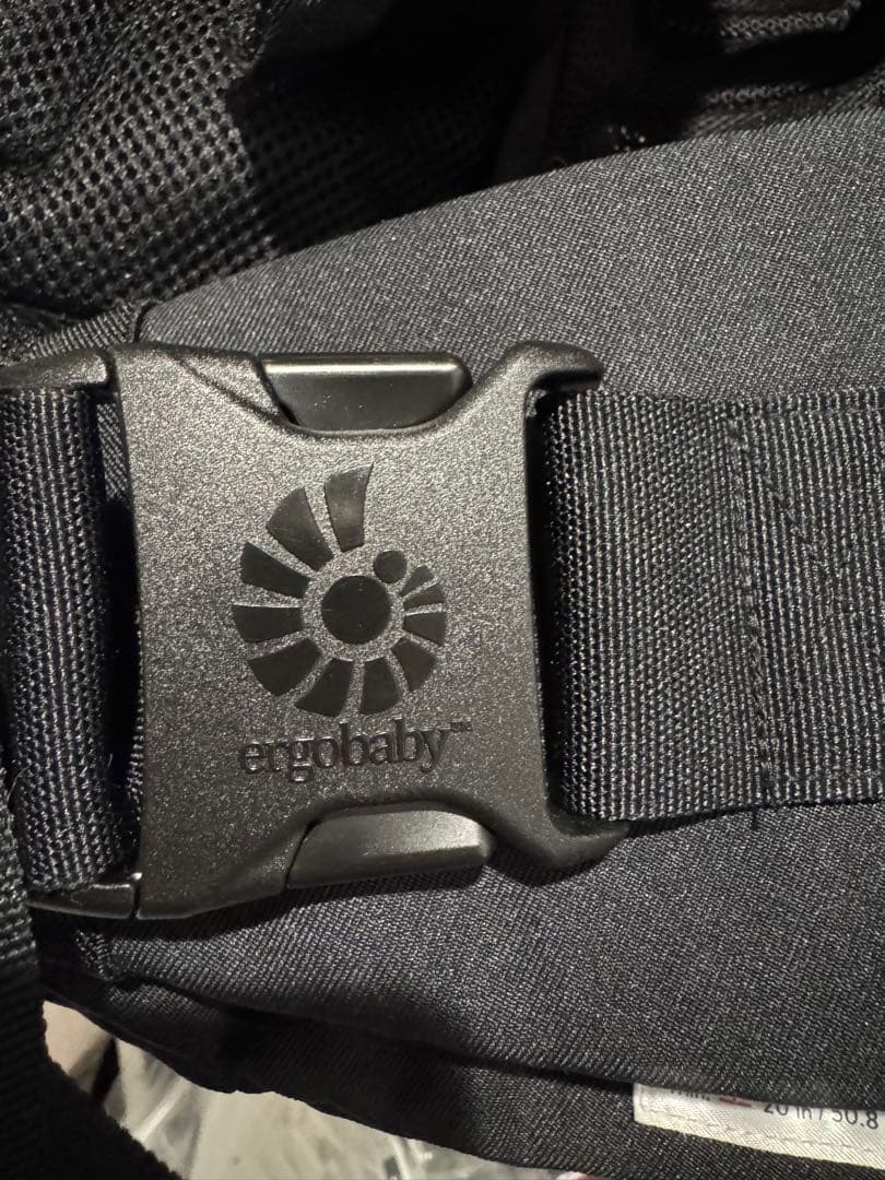 【い】ergobaby ADAPT ブラック 抱っこ紐