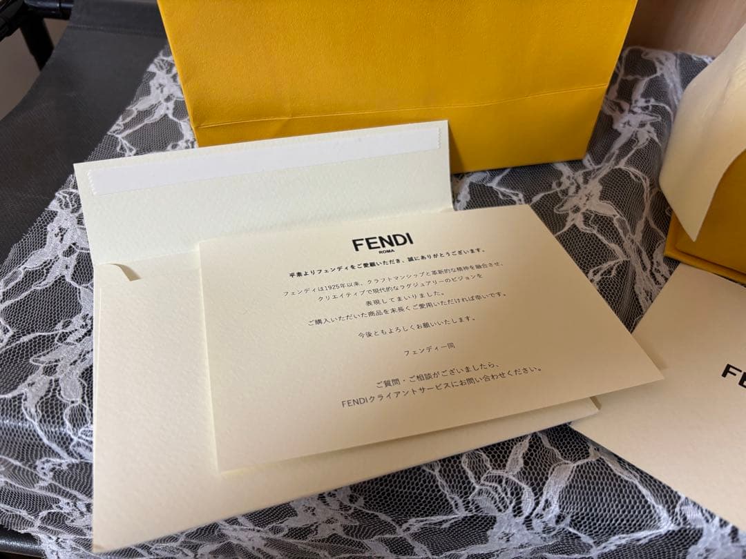 FENDI ゴールドピアス