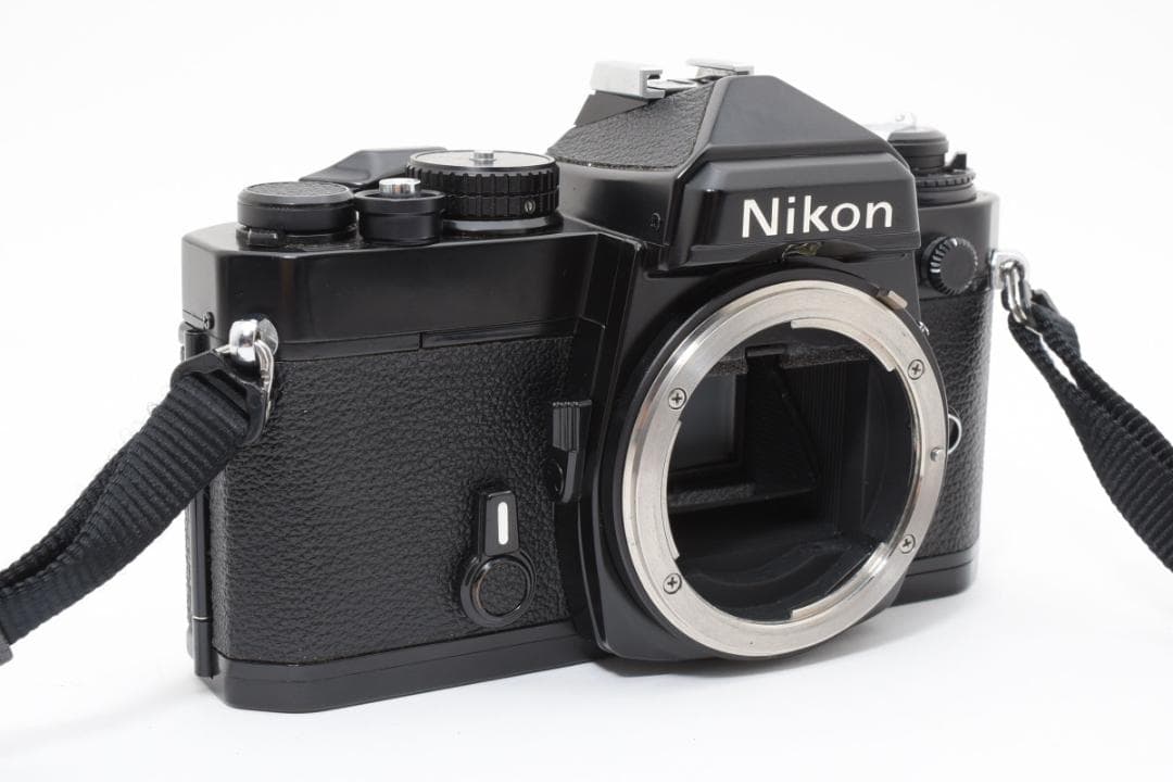 ★各部モルト張り替え済・美品★ ニコン Nikon FE ボディ #20557