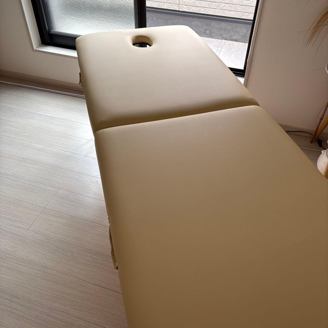 セブンビューティー　折り畳み式エステベッド【美品】