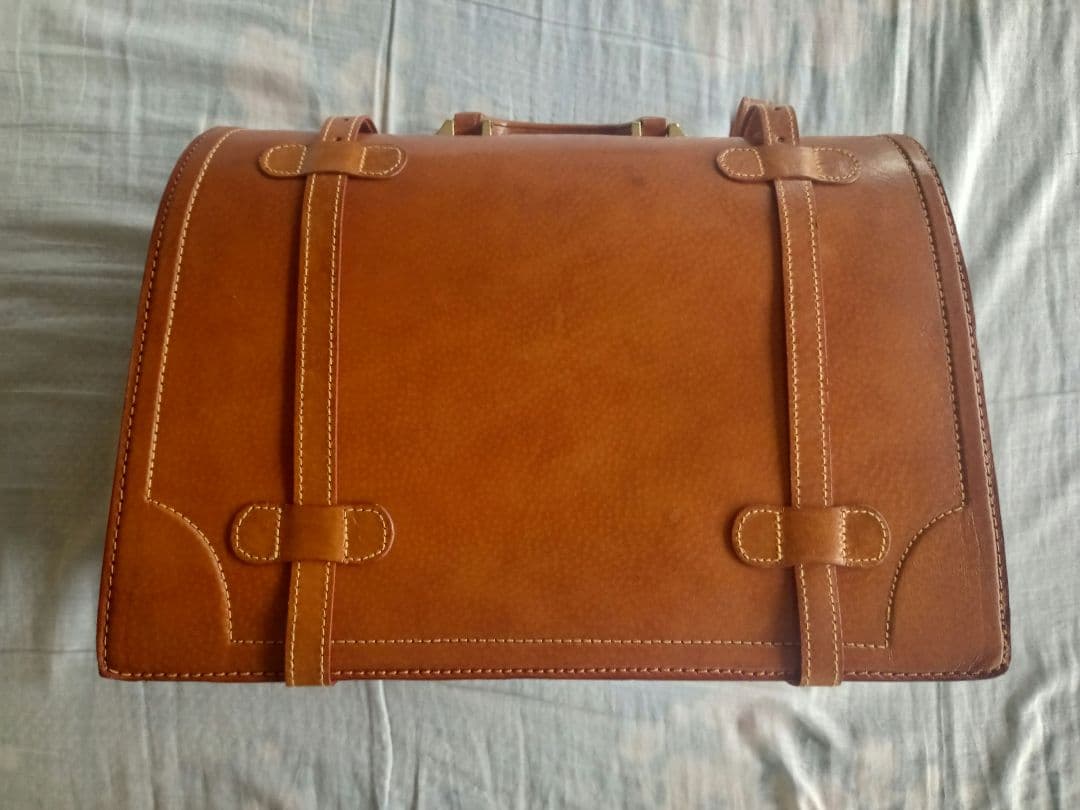 ブラウンレザー アンティーク調ビジネスバッグ トランクケース