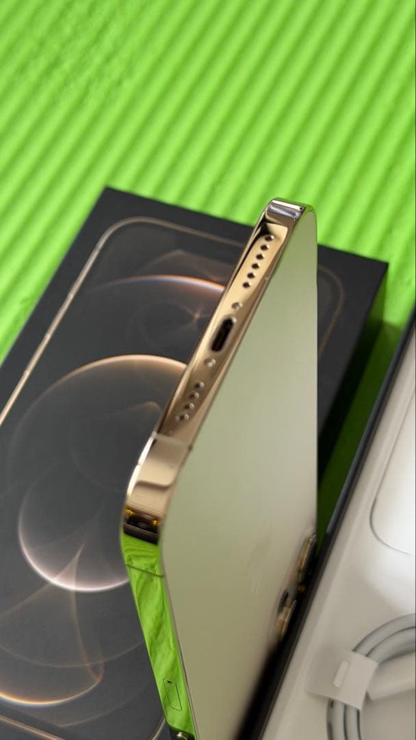 美品　iPhone12 Pro Max 128GB バッテリー92%