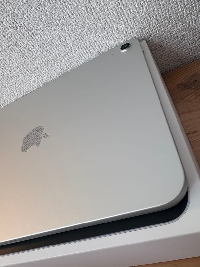 美品　Apple iPad（第10世代）シルバー64GB wifiモデル本体