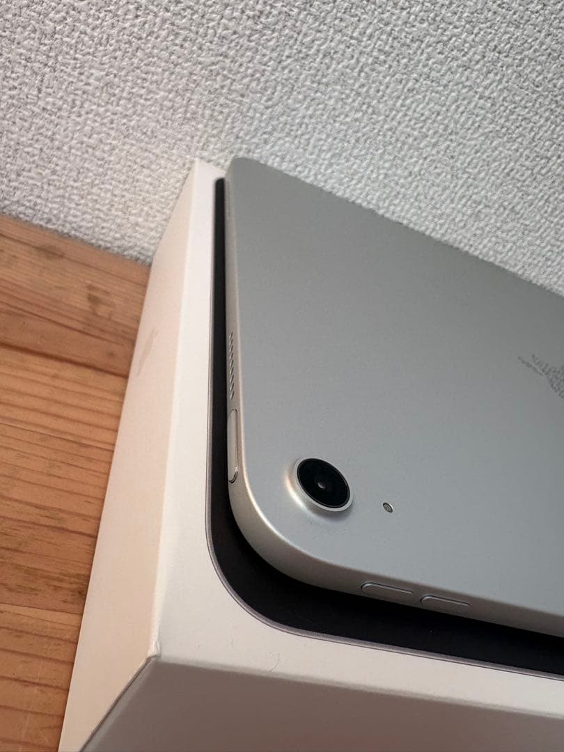 美品　Apple iPad（第10世代）シルバー64GB wifiモデル本体