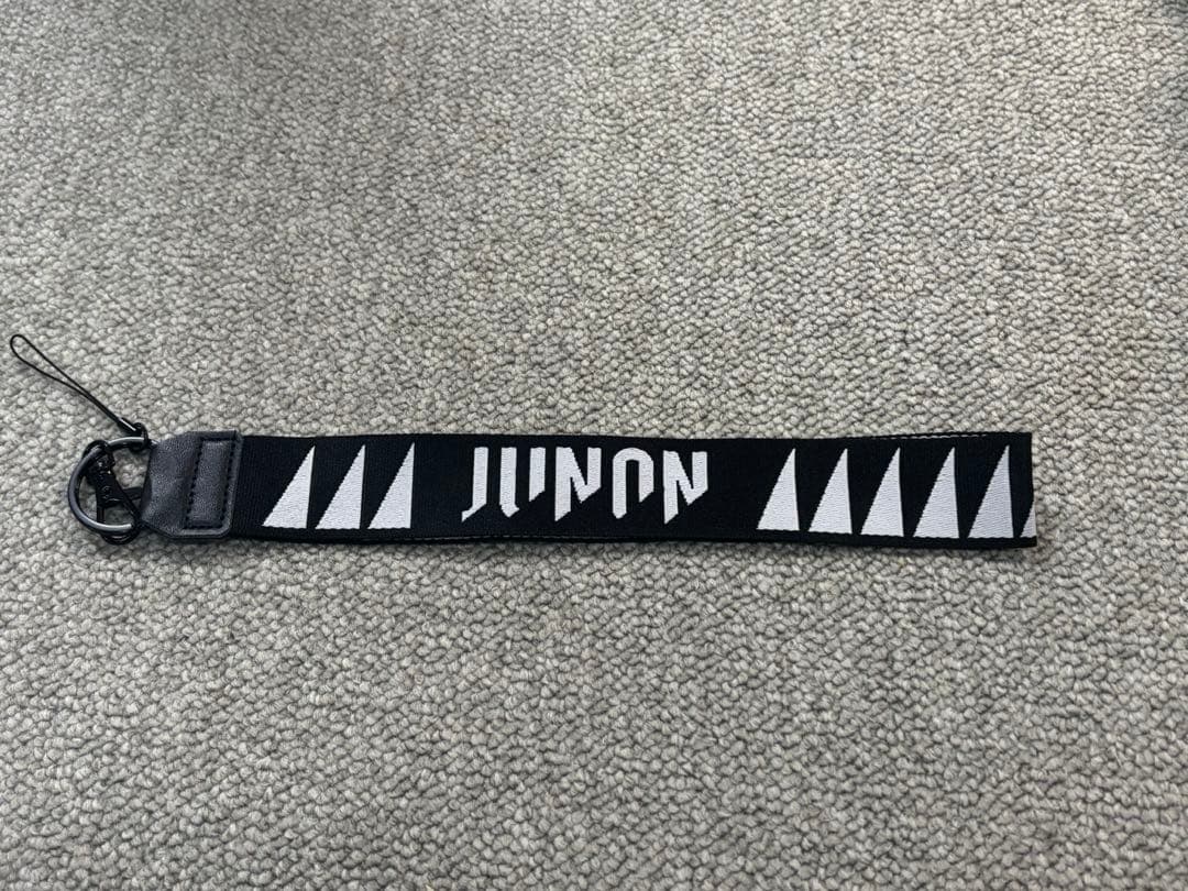 y*様 BE:FIRST ジュノン　BIG ハンドストラップ