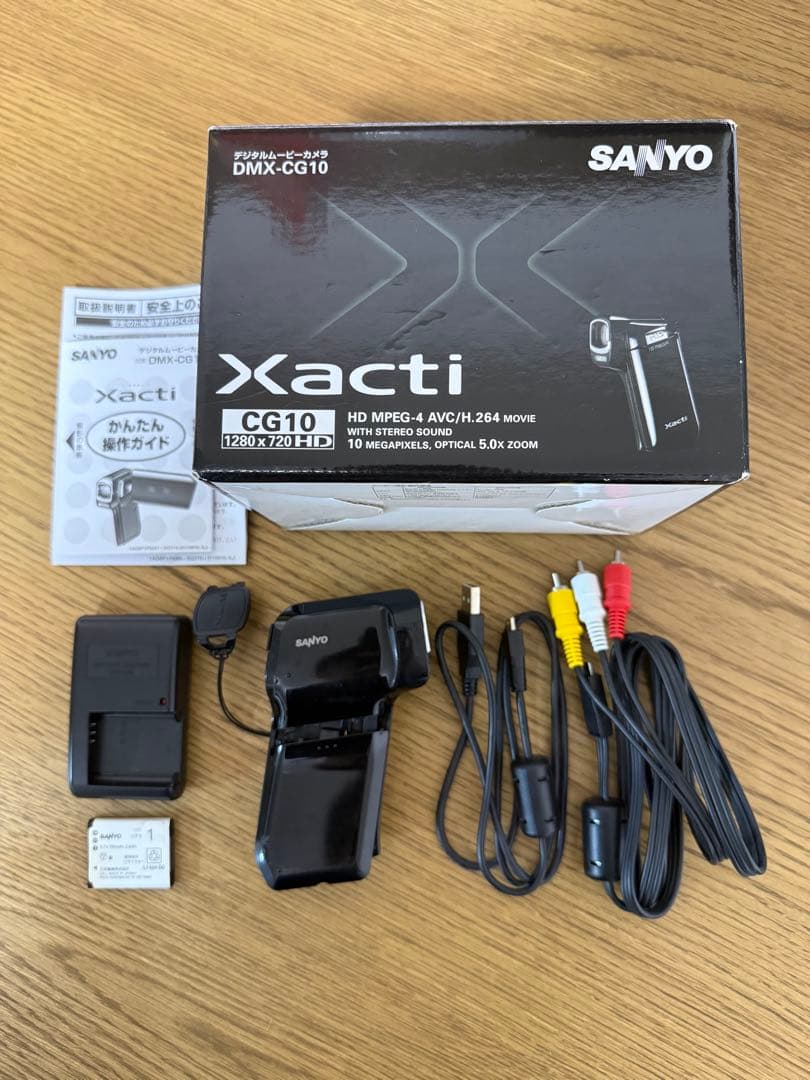SANYO サンヨー デジカメ Xacti DMX−CG100 ブラック