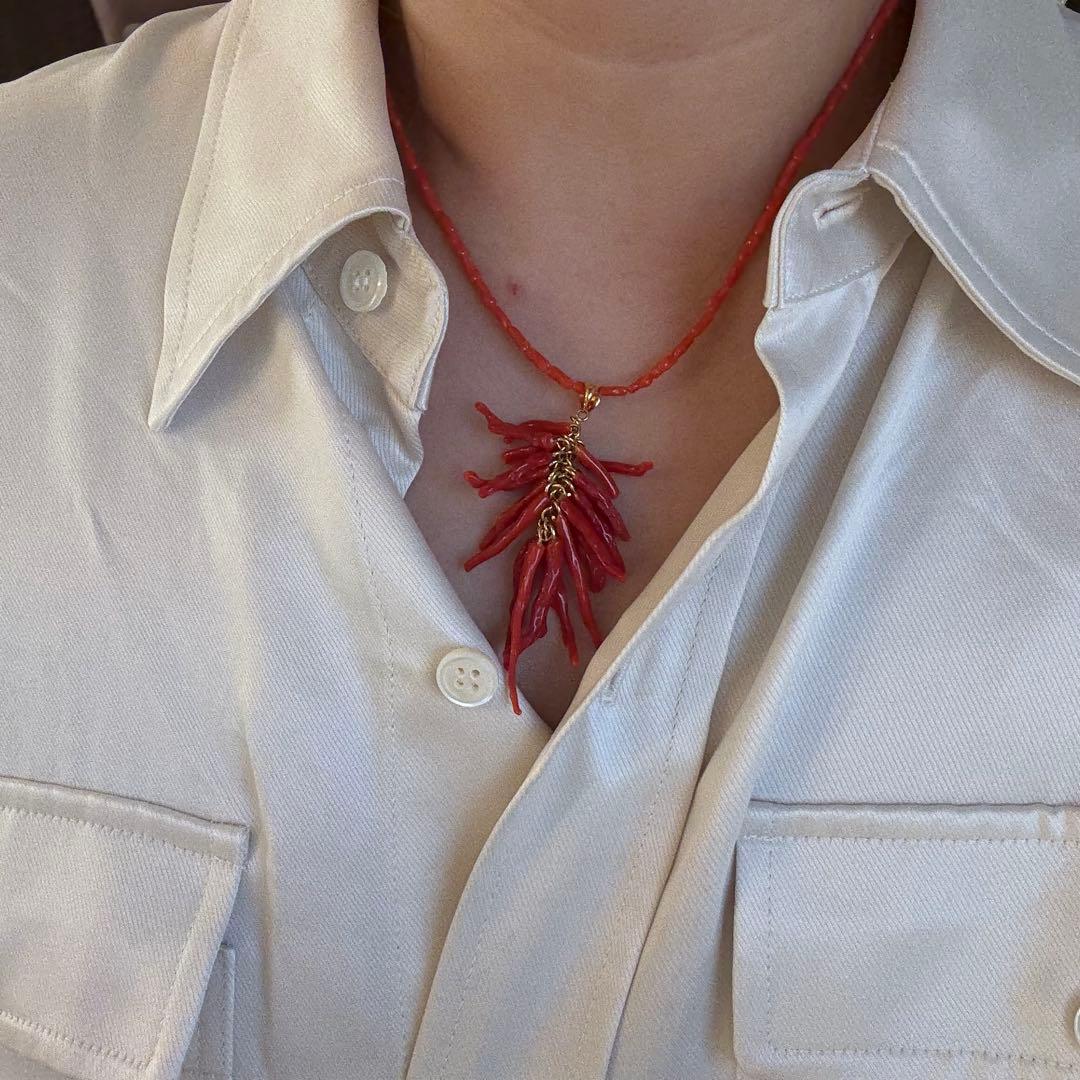 鑑定書付き　天然赤珊瑚のペンダントネックレス　地中海珊瑚　無染色