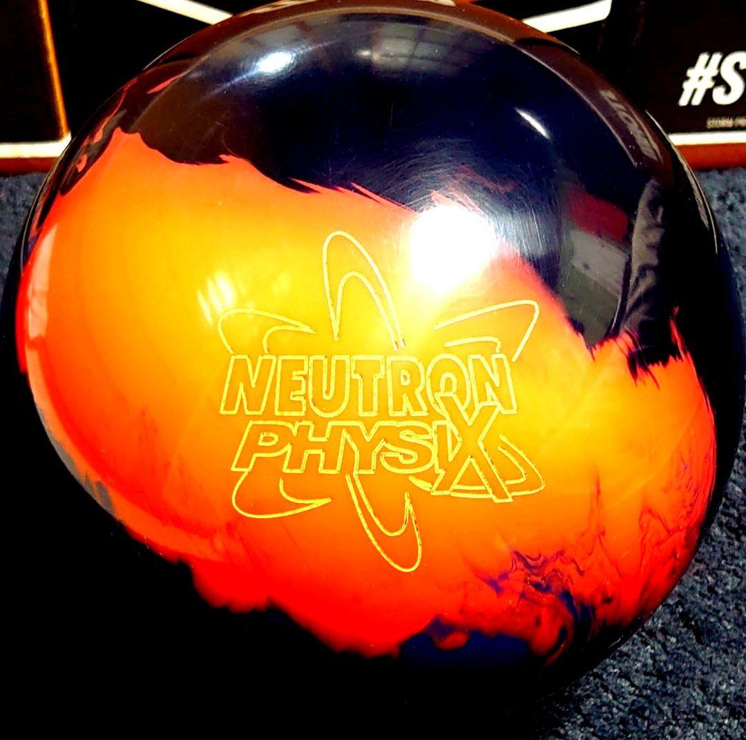【ニュートロン フィジックス】 ボウリング ボール ストーム スポーツ