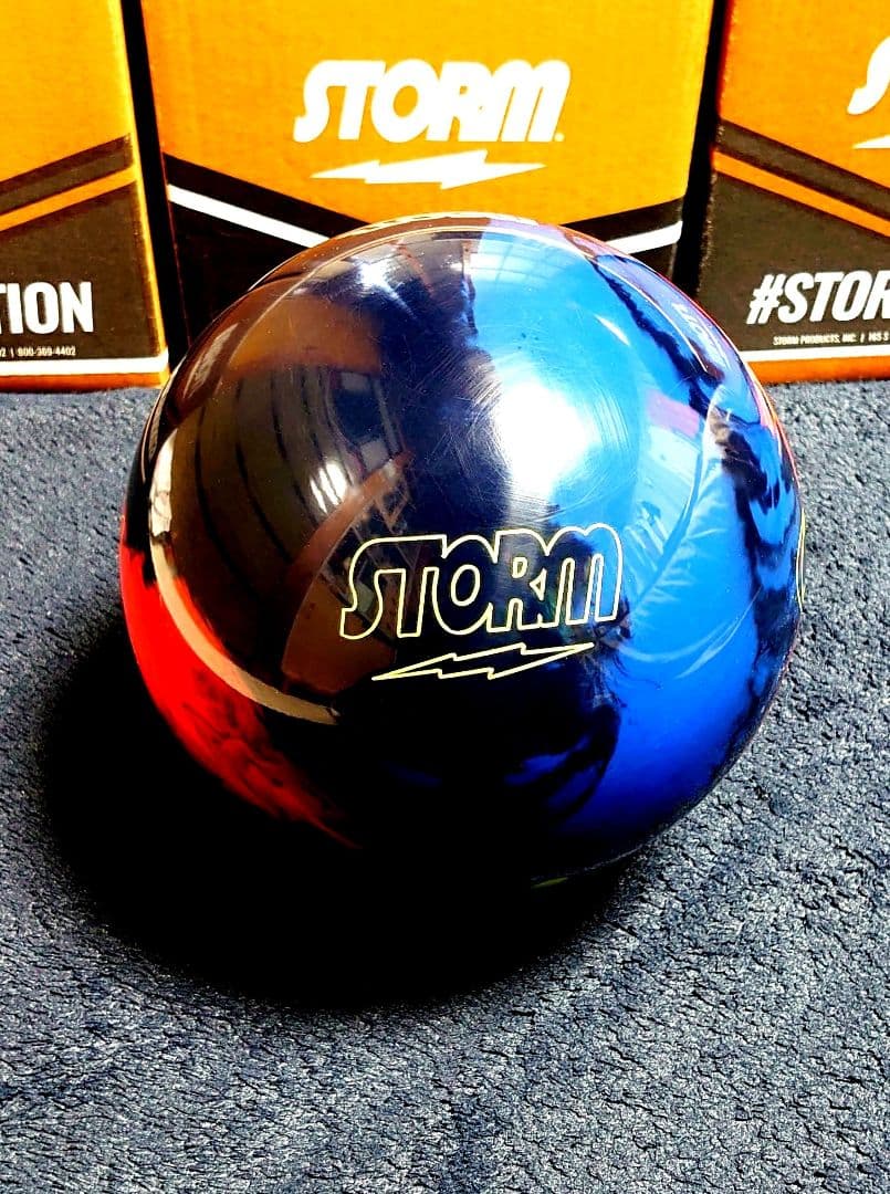 【ニュートロン フィジックス】 ボウリング ボール ストーム スポーツ