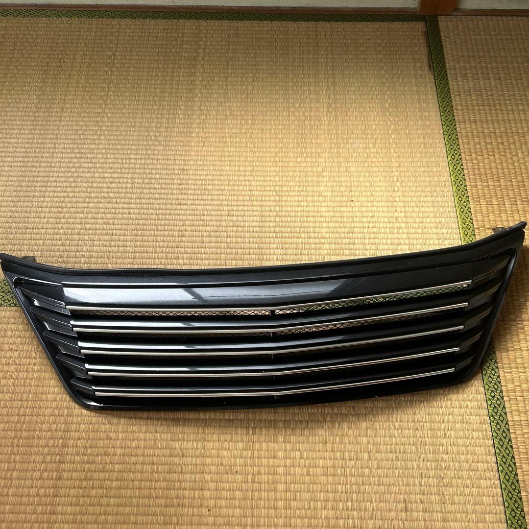20ヴェルファイア　フロントグリル