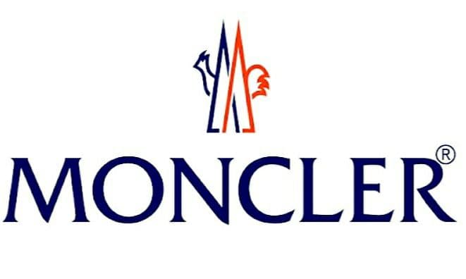 MONCLER　モンクレールTシャツ　ロゴ入り半袖　保存用ガーメントBOX付き♪