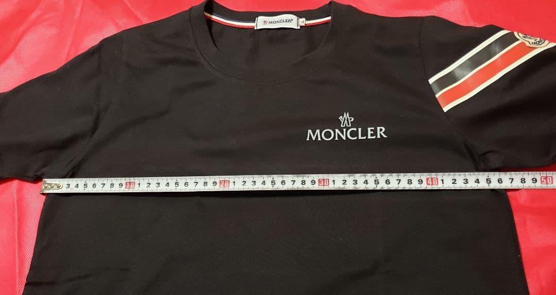 MONCLER　モンクレールTシャツ　ロゴ入り半袖　保存用ガーメントBOX付き♪