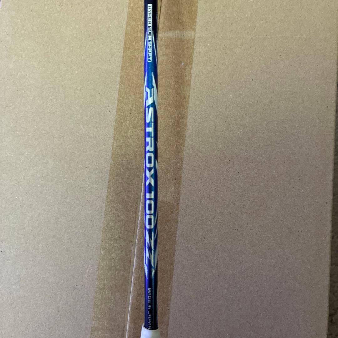 ASTROX 100zz 4ug5 バドミントンラケット アストロクス100zz