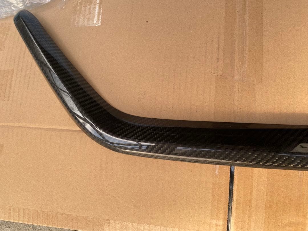 v37スカイライン 400R など後期用　新品未使用カーボンフロントグリルカバー