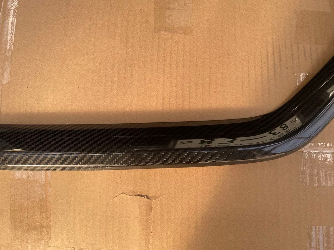 v37スカイライン 400R など後期用　新品未使用カーボンフロントグリルカバー