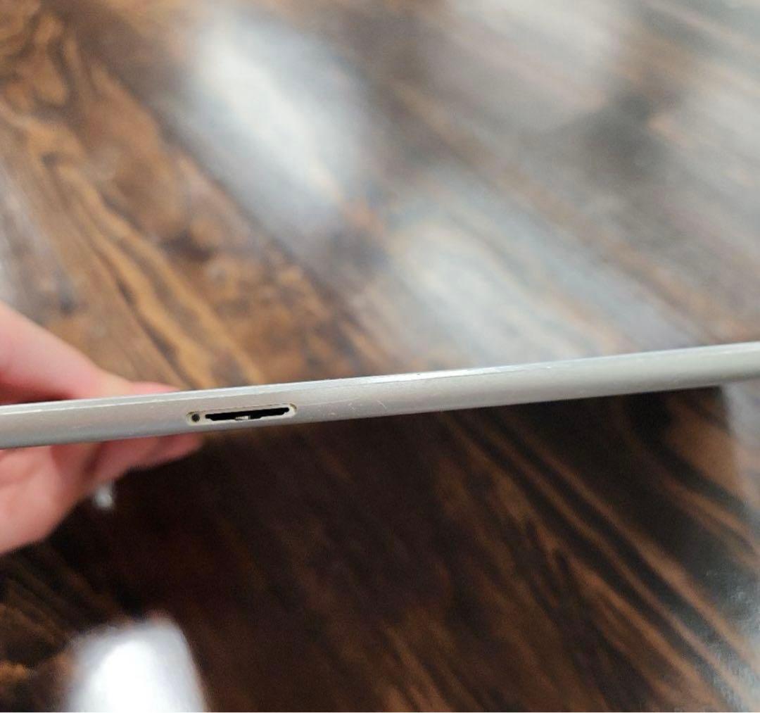 iPad Air2 64GB モデル : Wi-Fi+Cellular