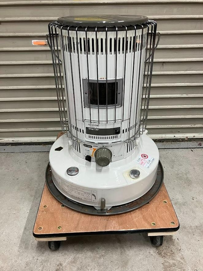 トヨトミ　石油ストーブ　KS-56A