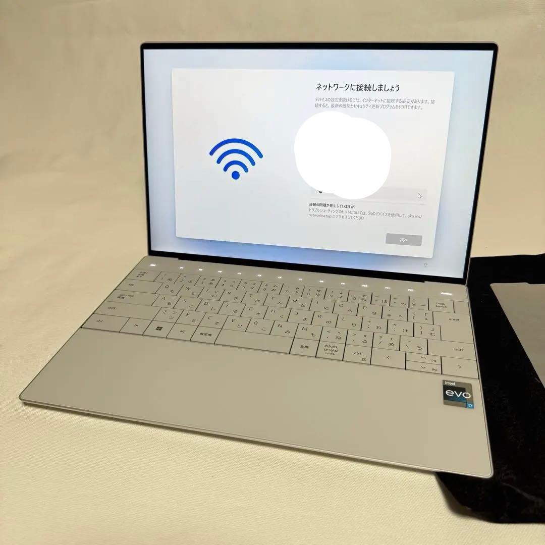 DELL XPS 13 Plus(9320) Officeなし