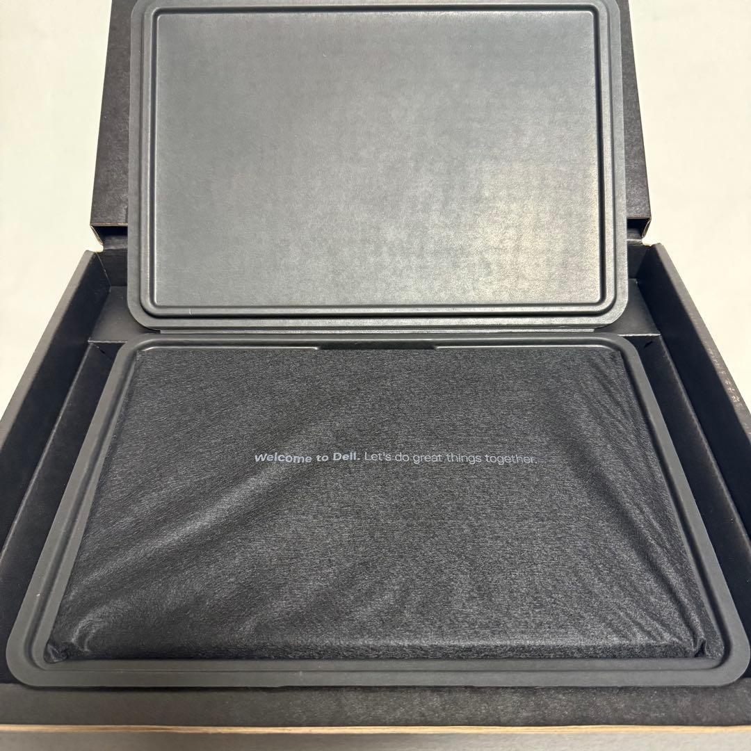 DELL XPS 13 Plus(9320) Officeなし