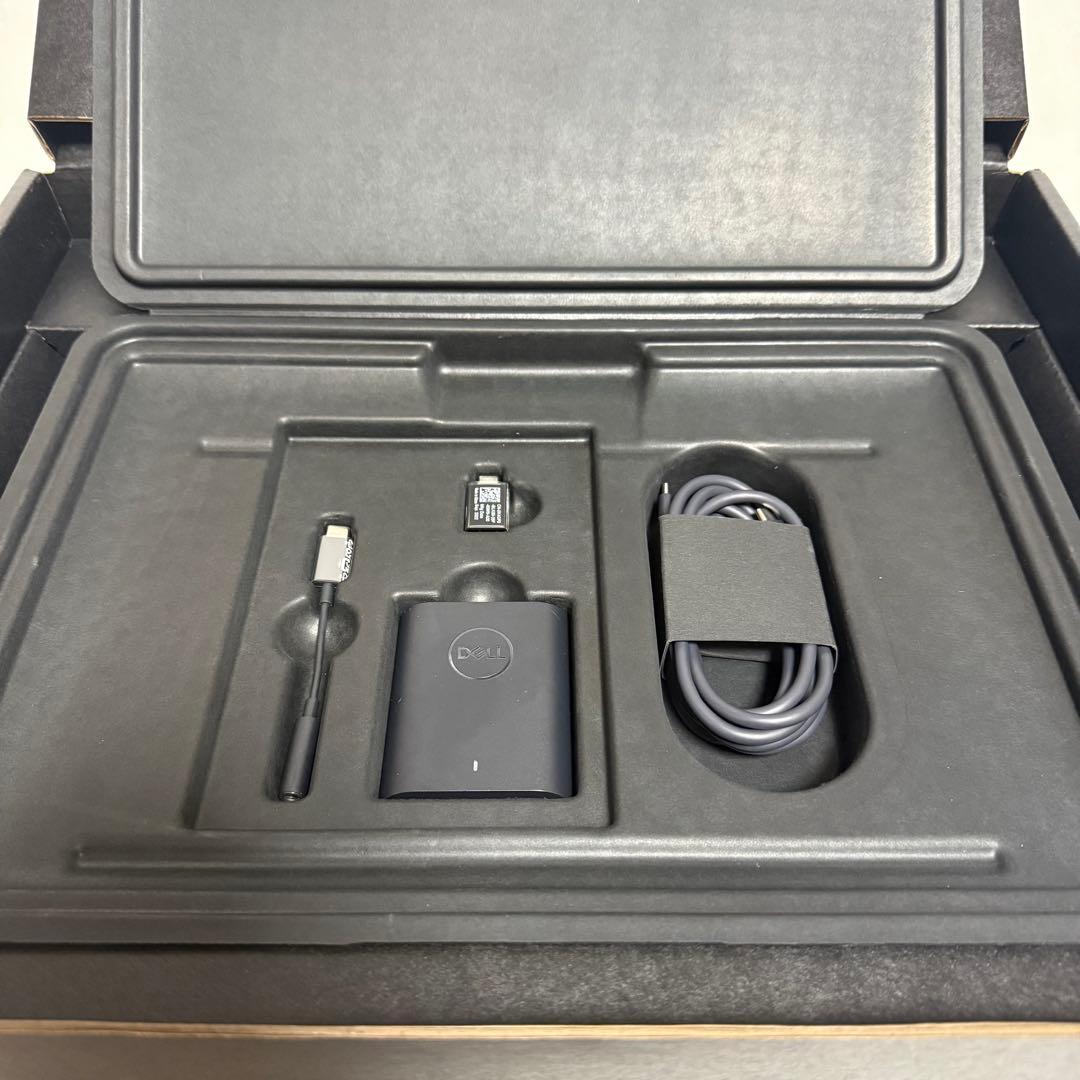 DELL XPS 13 Plus(9320) Officeなし