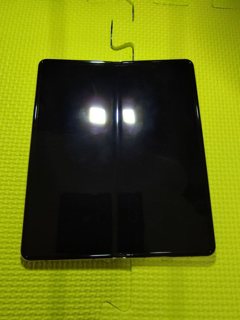 Samsung Galaxy Z Fold 4 512GB ベージュ【ジャンク】