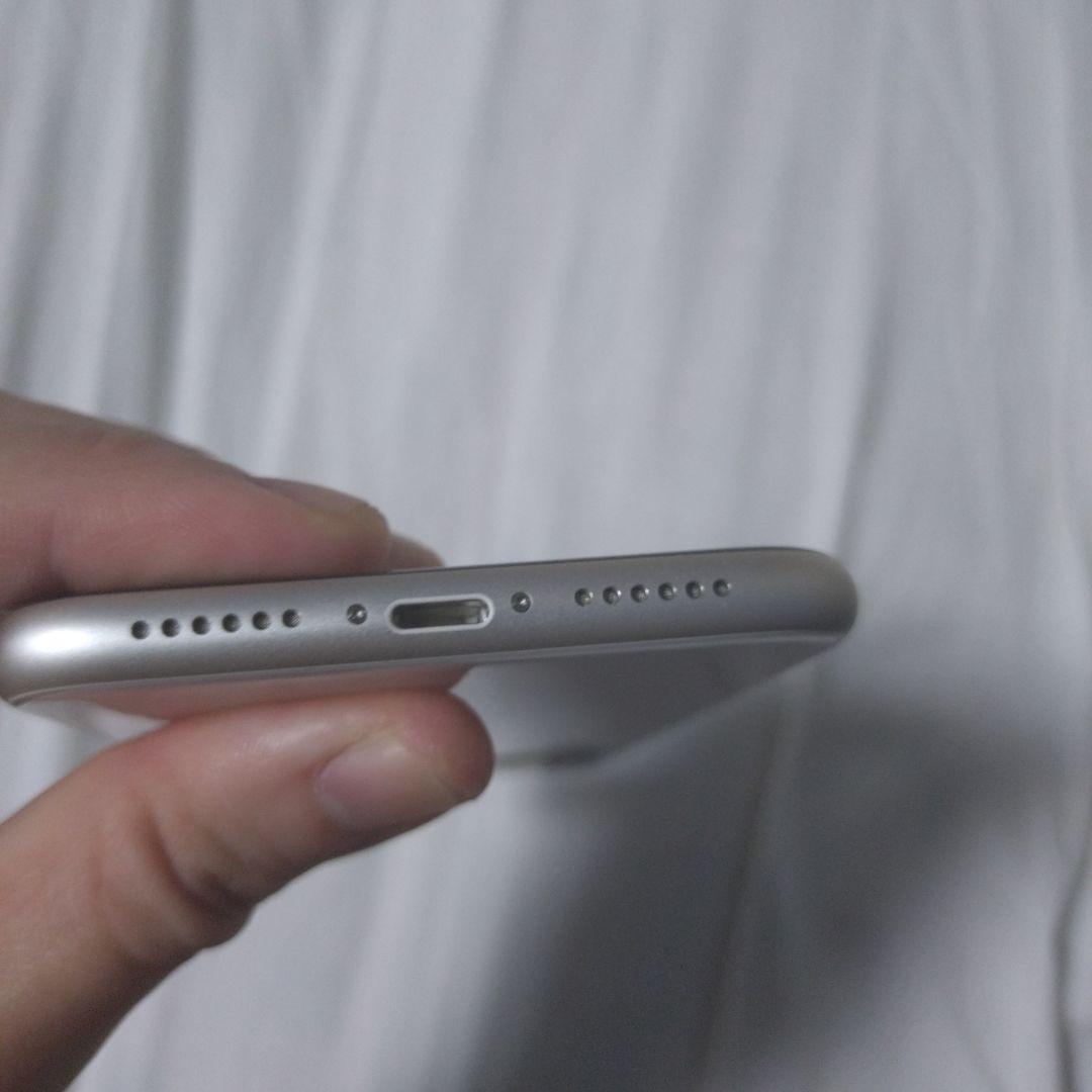 【美品】iPhone11 ホワイト　64GB・SIMフリー版