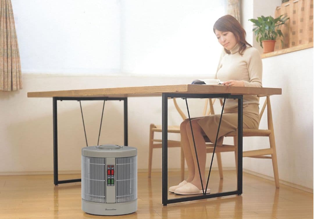 暖話室 1000型HG 株式会社アールシーエス　遠赤外線パネルヒーター