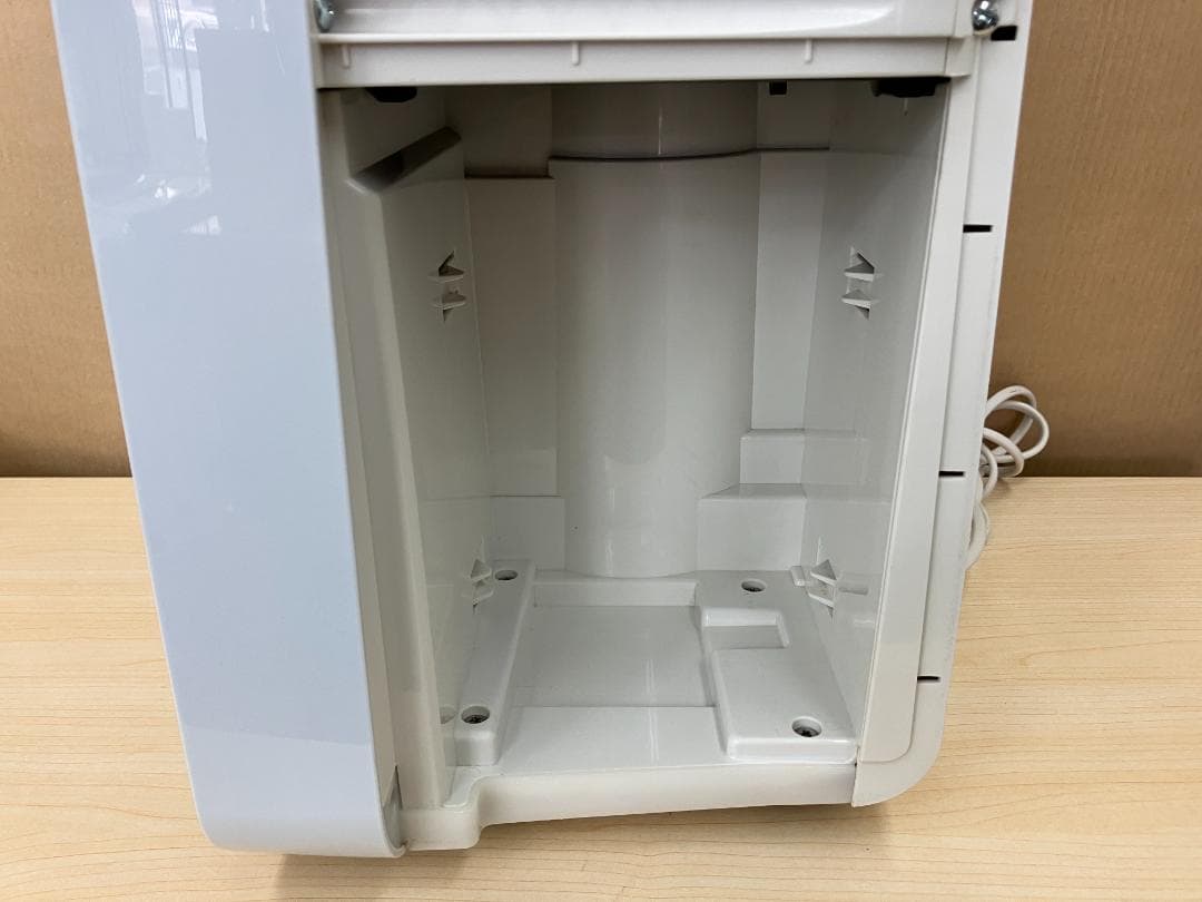 ☆美品☆シャープ CM-R100-W 衣類乾燥 除湿機 冷風タイプ