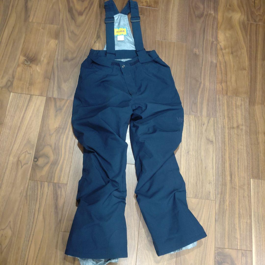 スキーウェアセット150センチ　ブーツ・手袋・ニット帽付き