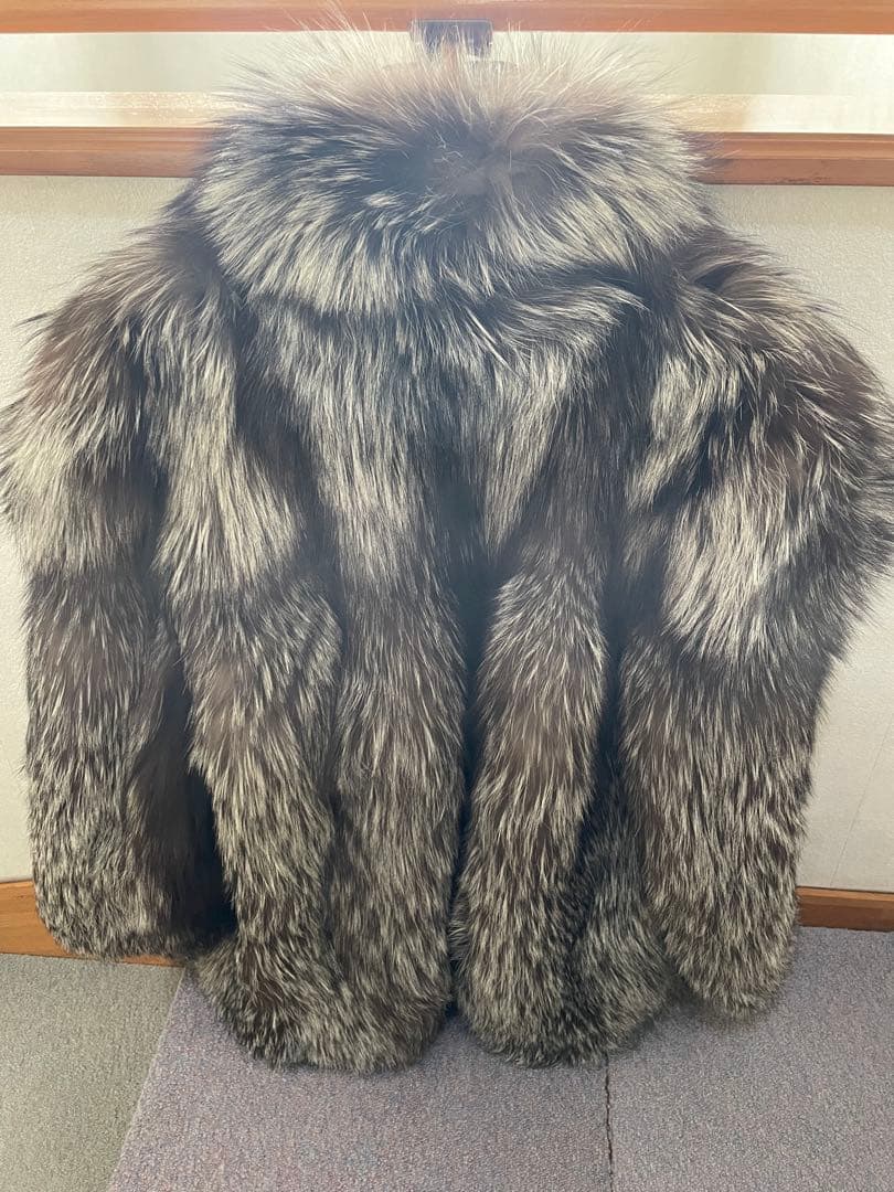 リアルファー コート　シルバーフォックス　SAGA