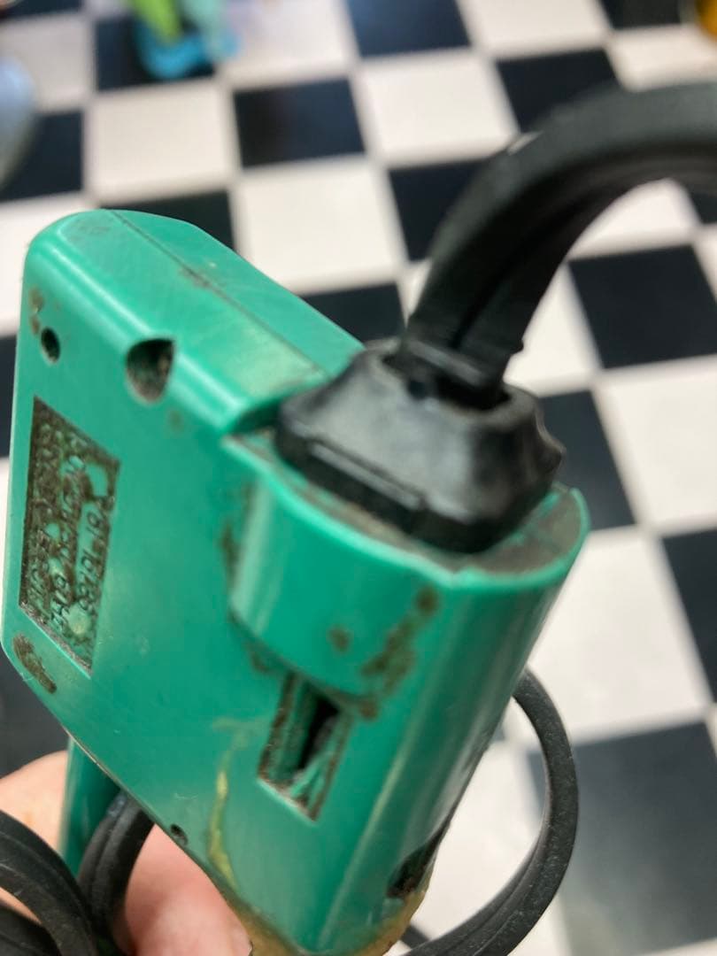 LENZ レンツアイロン　角10mmラバーなしタイプ　濡れパン　パンチ　理容