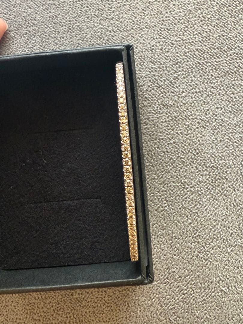 K18 ホワイトゴールド　オープン　バングル　ダイヤ　0.57カラット