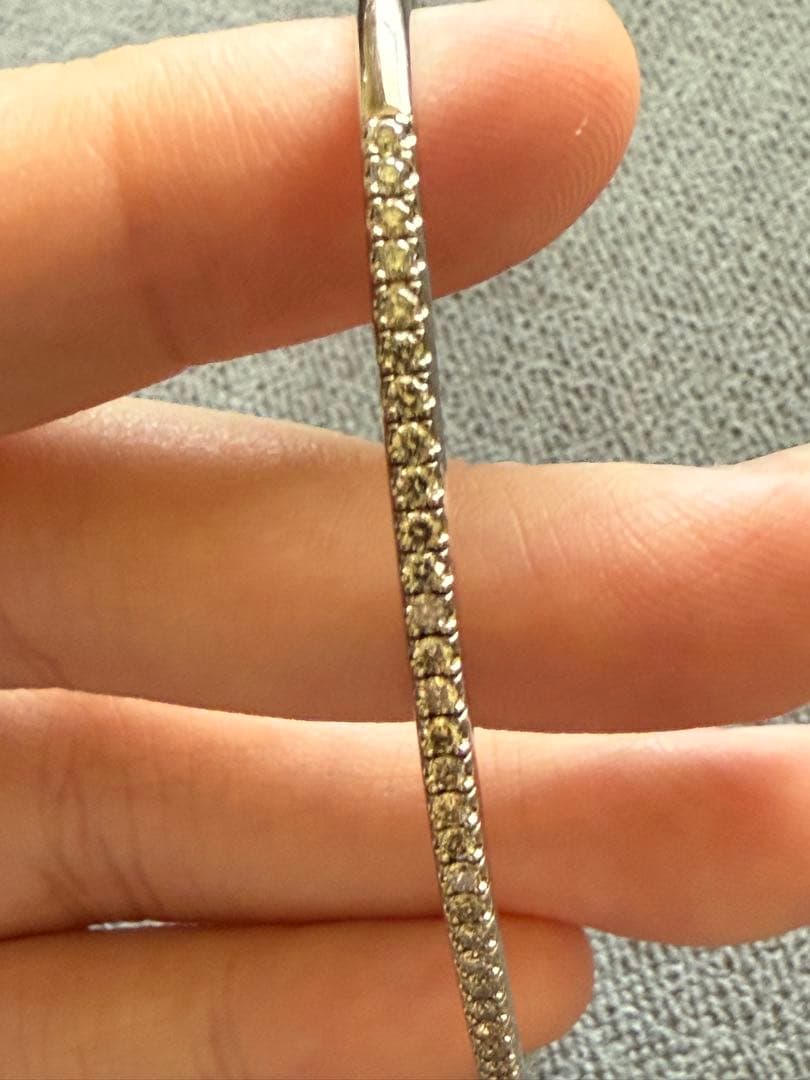 K18 ホワイトゴールド　オープン　バングル　ダイヤ　0.57カラット