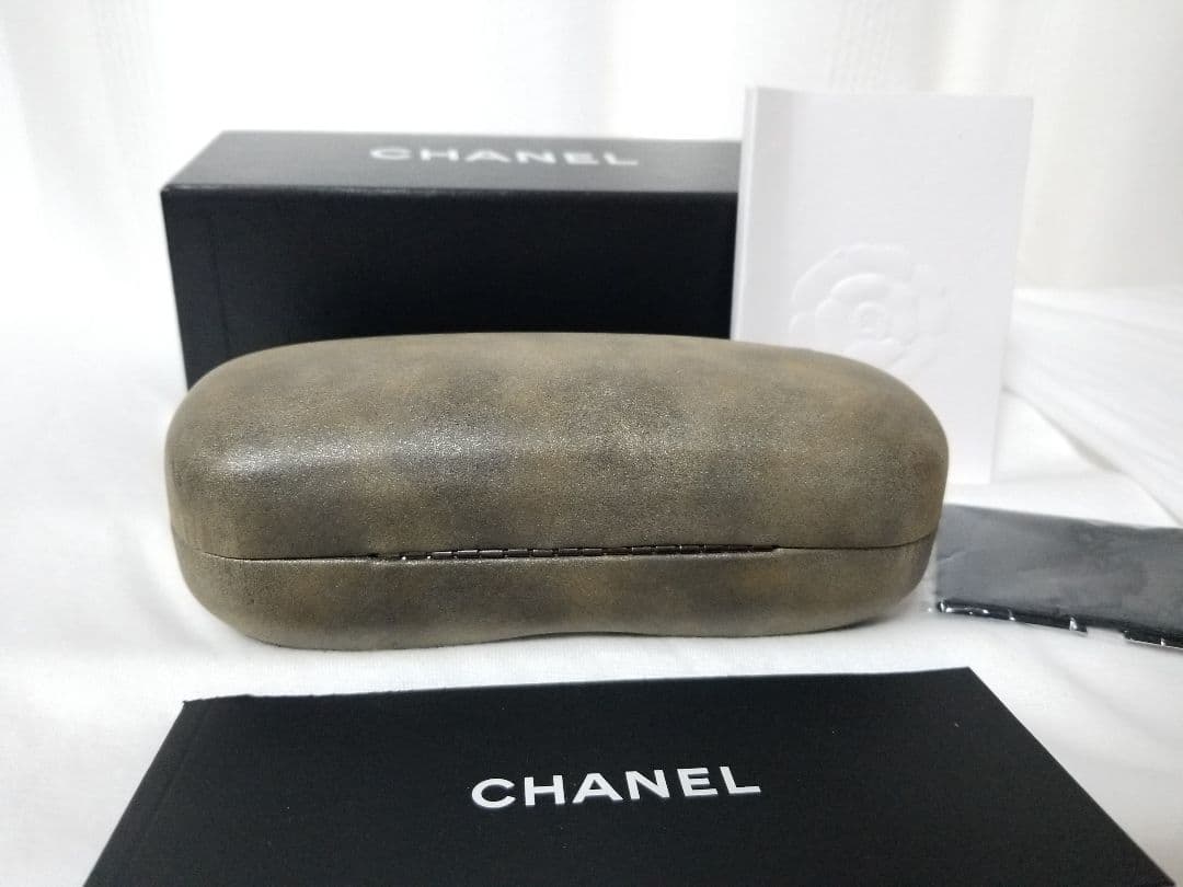 新品未使用 美品 革シャネルサングラスケース２点セット付属品ブラックココマーク