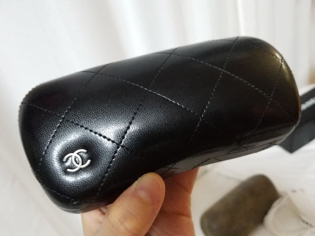 新品未使用 美品 革シャネルサングラスケース２点セット付属品ブラックココマーク