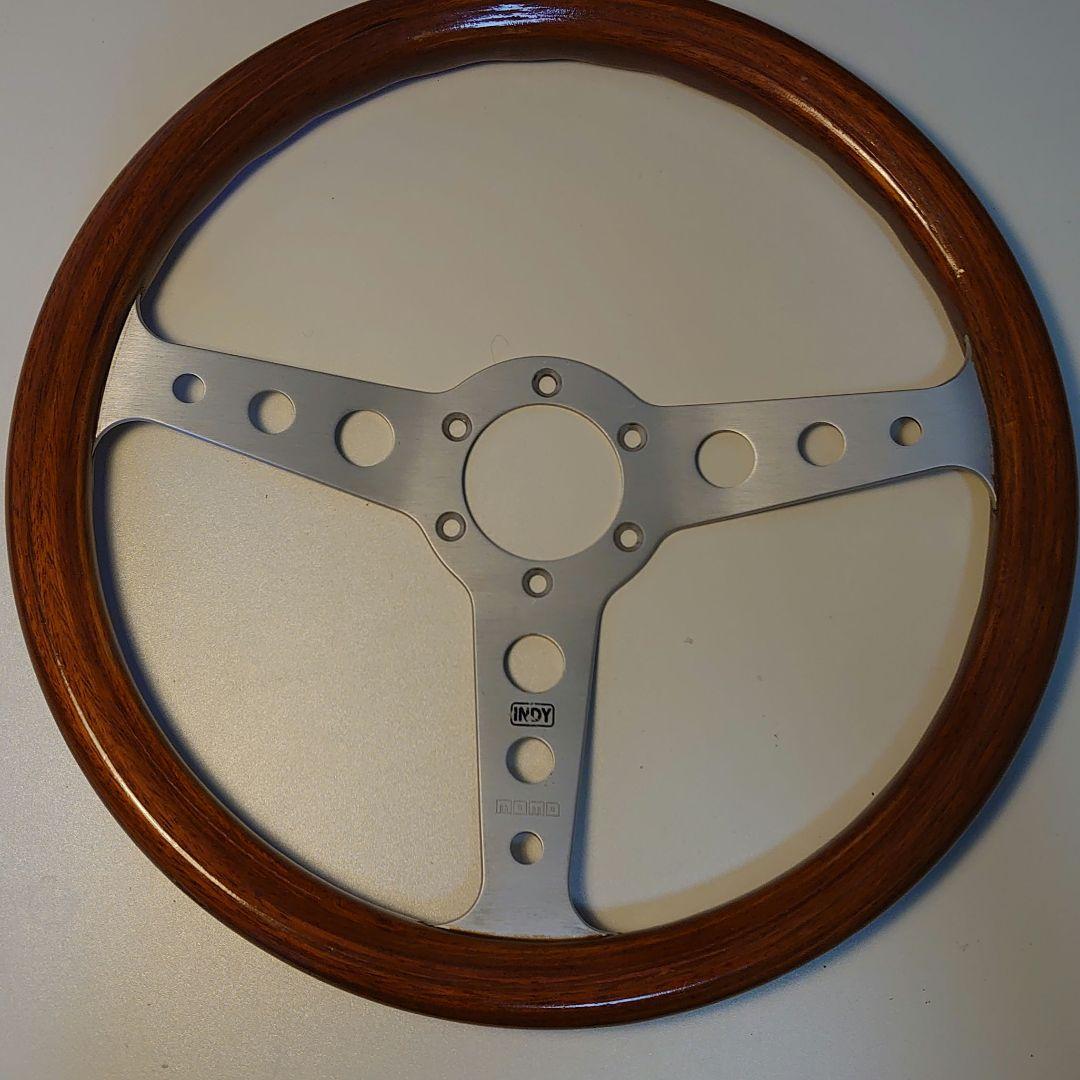 momo INDY ステアリング 35cm