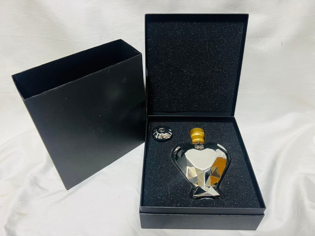 シェイプハート プラチナム　シルバーボトル　替栓・箱・外カバー付　未開封　国産品