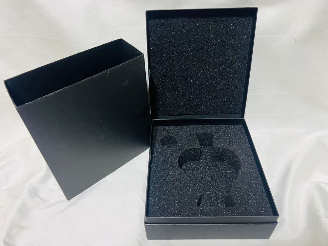 シェイプハート プラチナム　シルバーボトル　替栓・箱・外カバー付　未開封　国産品