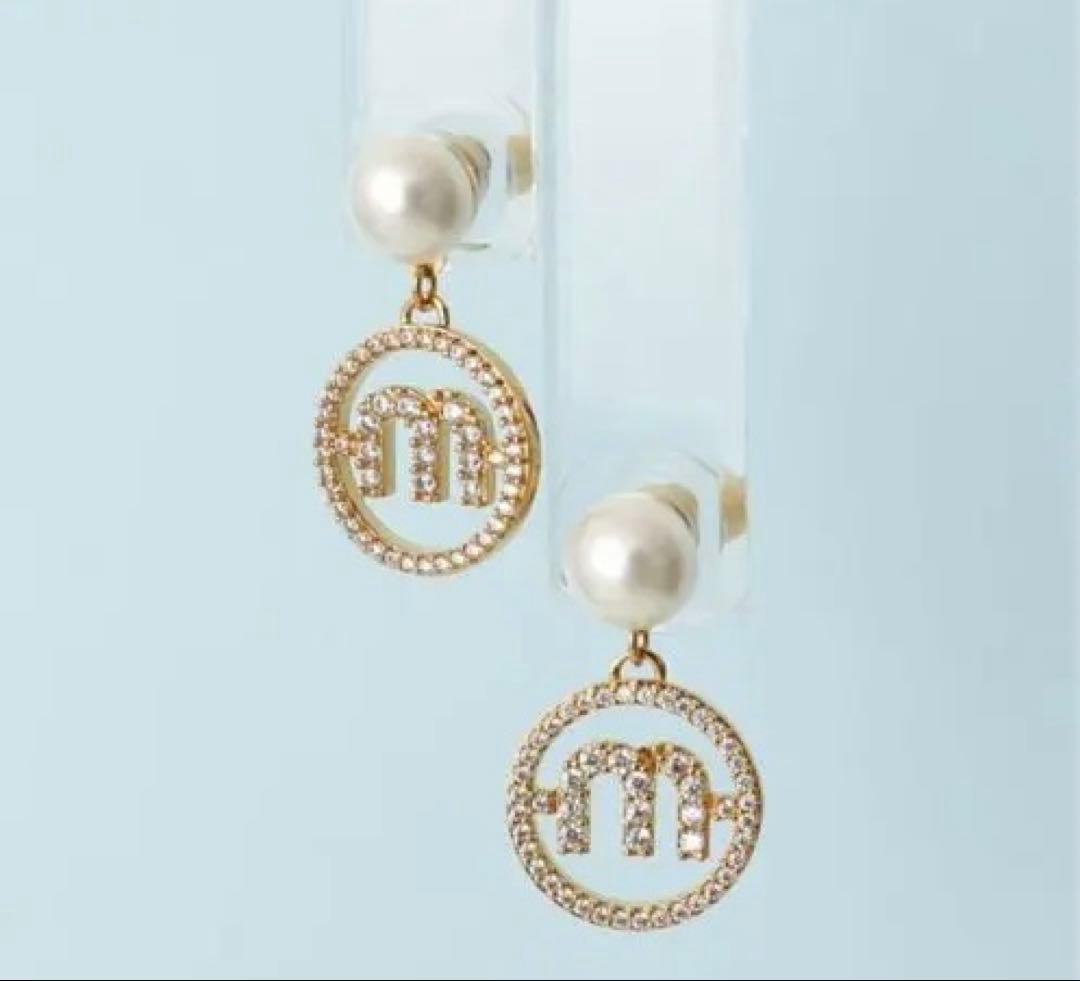 【片耳のみ】miu miu パール ロゴチャーム ピアス