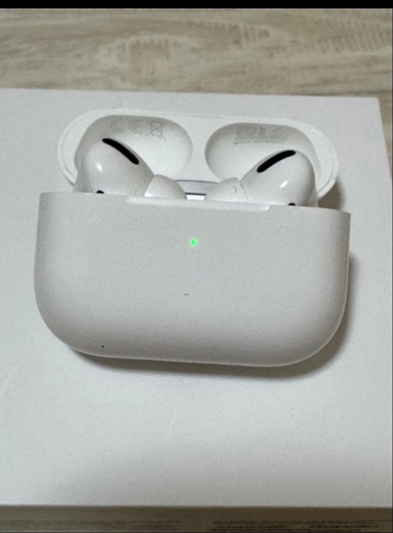 AirPods Pro 本体 ホワイト