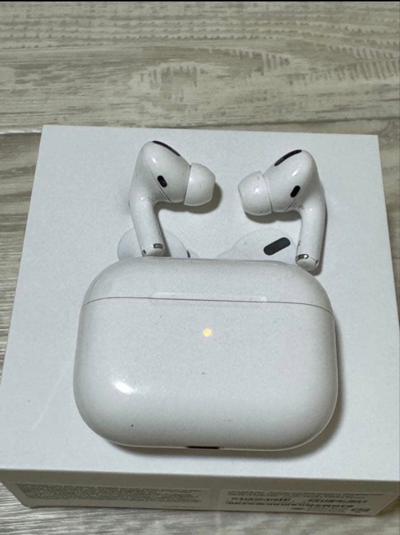 AirPods Pro 本体 ホワイト