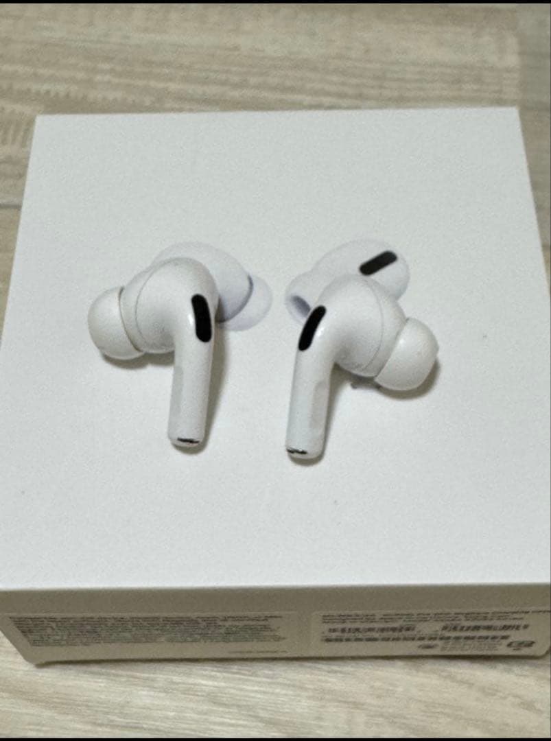 AirPods Pro 本体 ホワイト