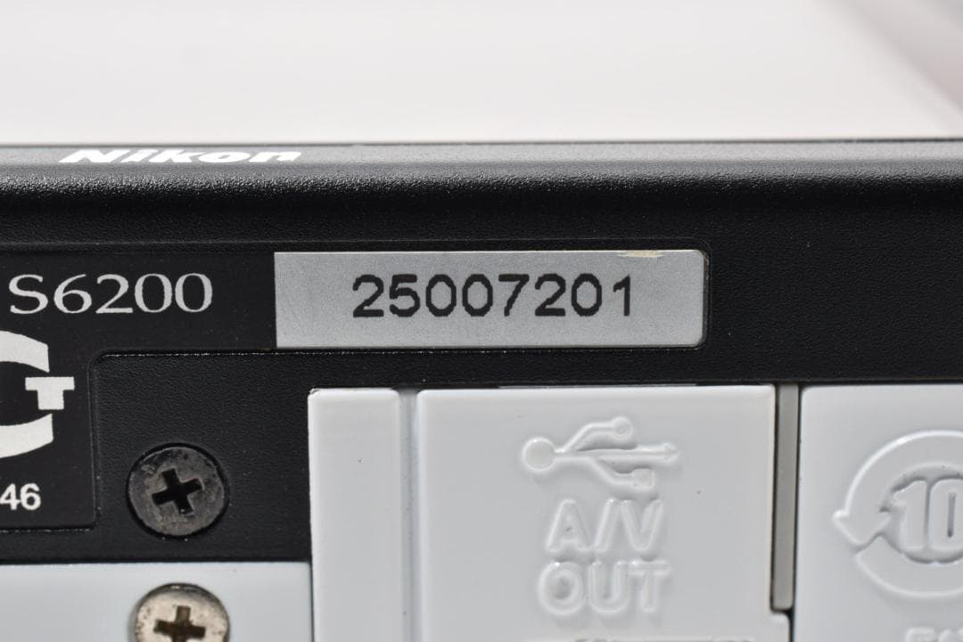 ニコン クールピクス S6200 コンパクトデジタルカメラ ホワイト Canon